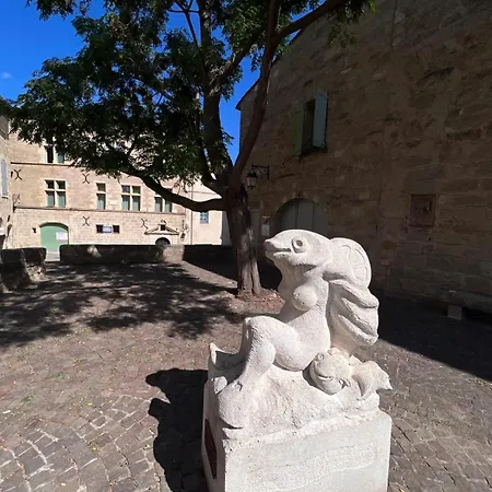 Centre Historique - Plages A 20 Mn - Climatisation Pézenas