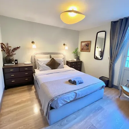 Apartment Centre Historique - Plages A 20 Mn Pezenas
